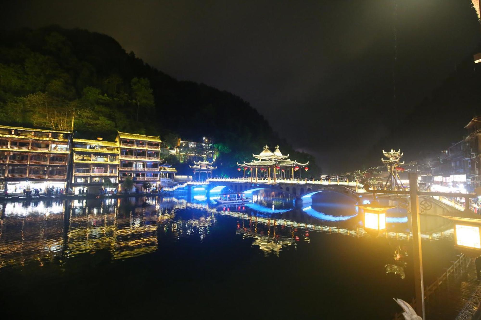 Lqj Riverside Guest House فنغهوانغ المظهر الخارجي الصورة