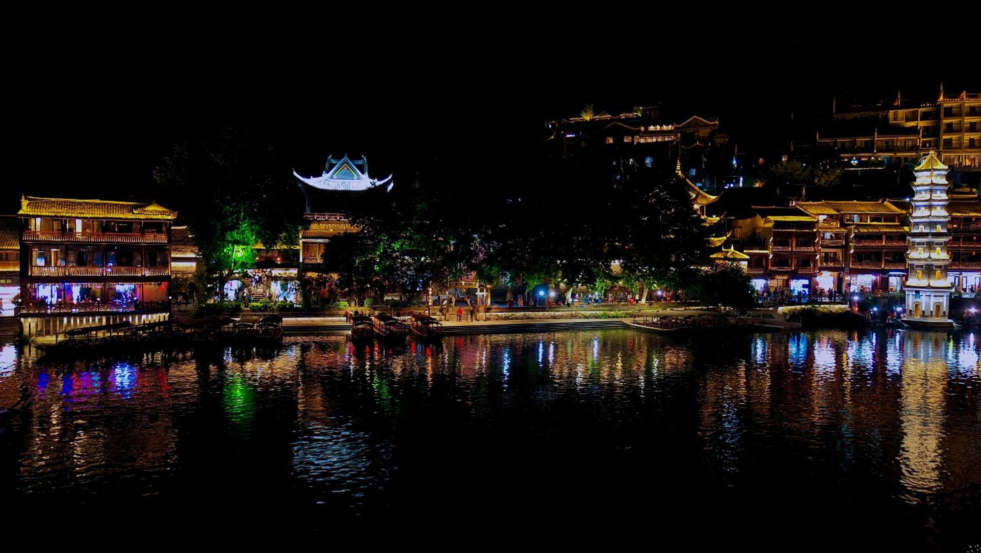 Lqj Riverside Guest House فنغهوانغ المظهر الخارجي الصورة